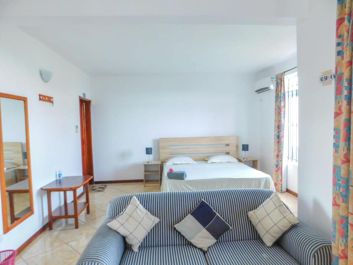 Tulsi Apartment & Studio 라 골레트 외부 사진